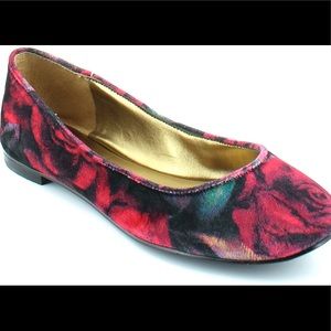 Nine West Flats